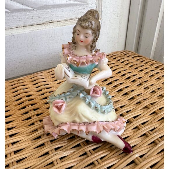 Vintage 50's Porcelain Victorian Girl Reading book Flowers Ruffles Victorian - Picture 3 of 12